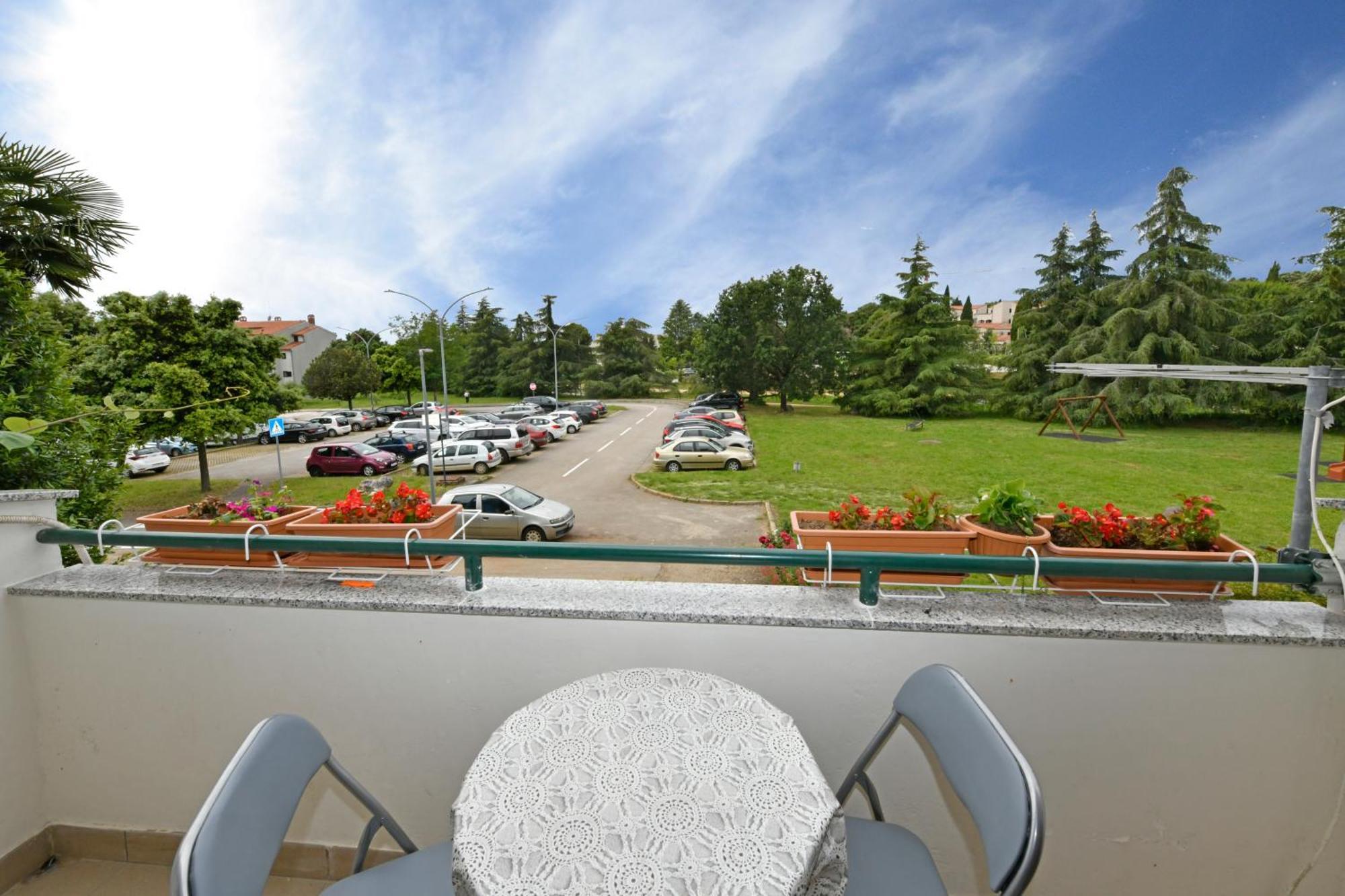 Marica Apartment *